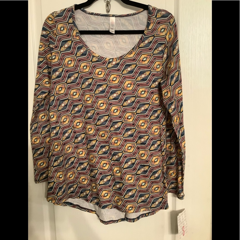 NWT Lularoe Lynnae long sleeve